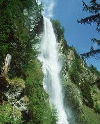 acewcwwaterfall1.jpg